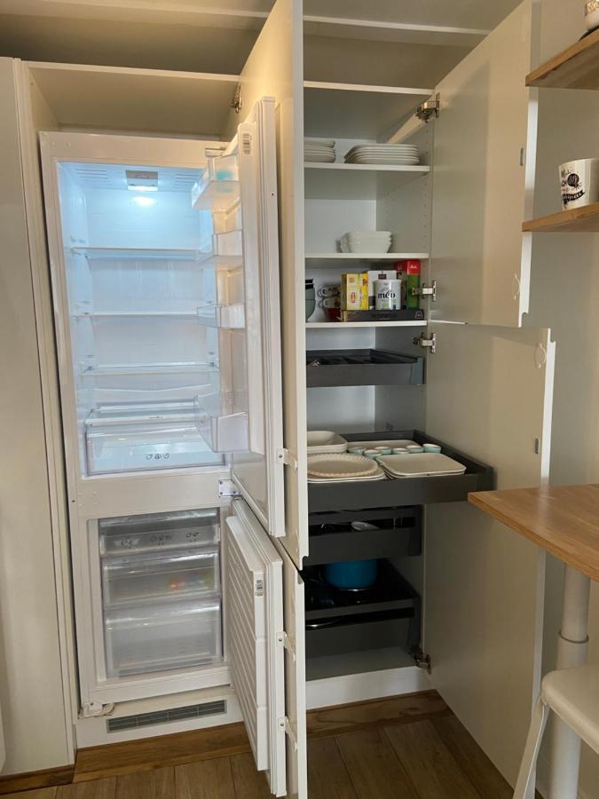 Superbe Duplex De 70M2 Avec 2 Chambres En Hyper Centre Au Calme Sur Cour Classe 3 Etoiles Avec Parking En Option La Rochelle  Bagian luar foto