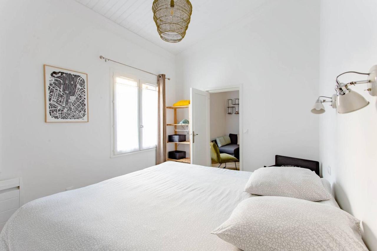 Superbe Duplex De 70M2 Avec 2 Chambres En Hyper Centre Au Calme Sur Cour Classe 3 Etoiles Avec Parking En Option La Rochelle  Bagian luar foto